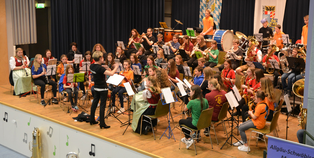 Das Abschlussorchester der Jungmusikerlehrgangswoche