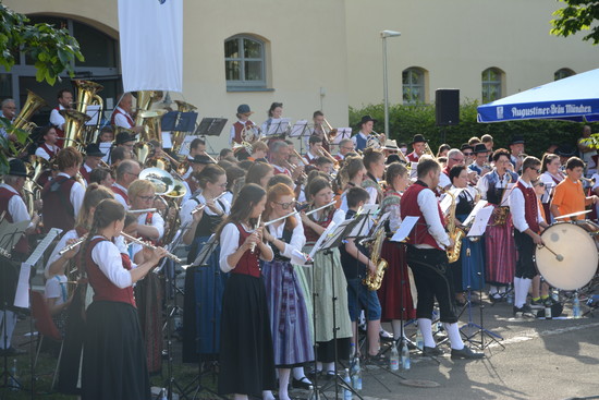 Serenade 2022